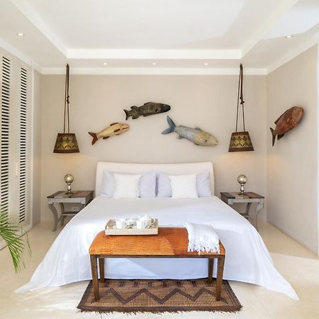 Billionaire Beach Front Apartments Malindi Esterno foto