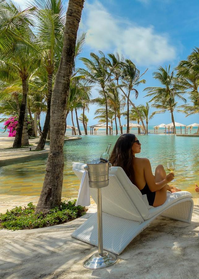 Billionaire Beach Front Apartments Malindi Esterno foto