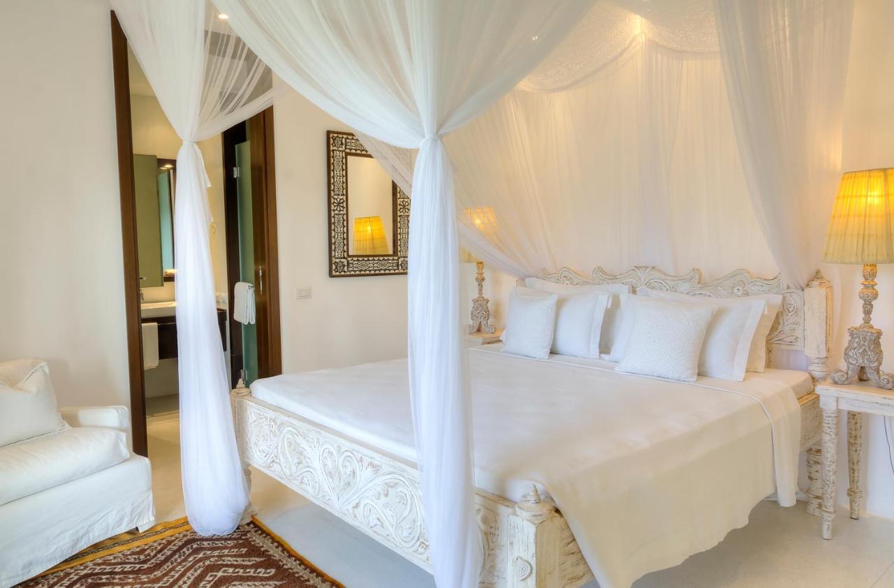 Billionaire Beach Front Apartments Malindi Esterno foto