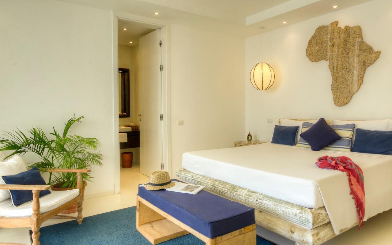 Billionaire Beach Front Apartments Malindi Esterno foto
