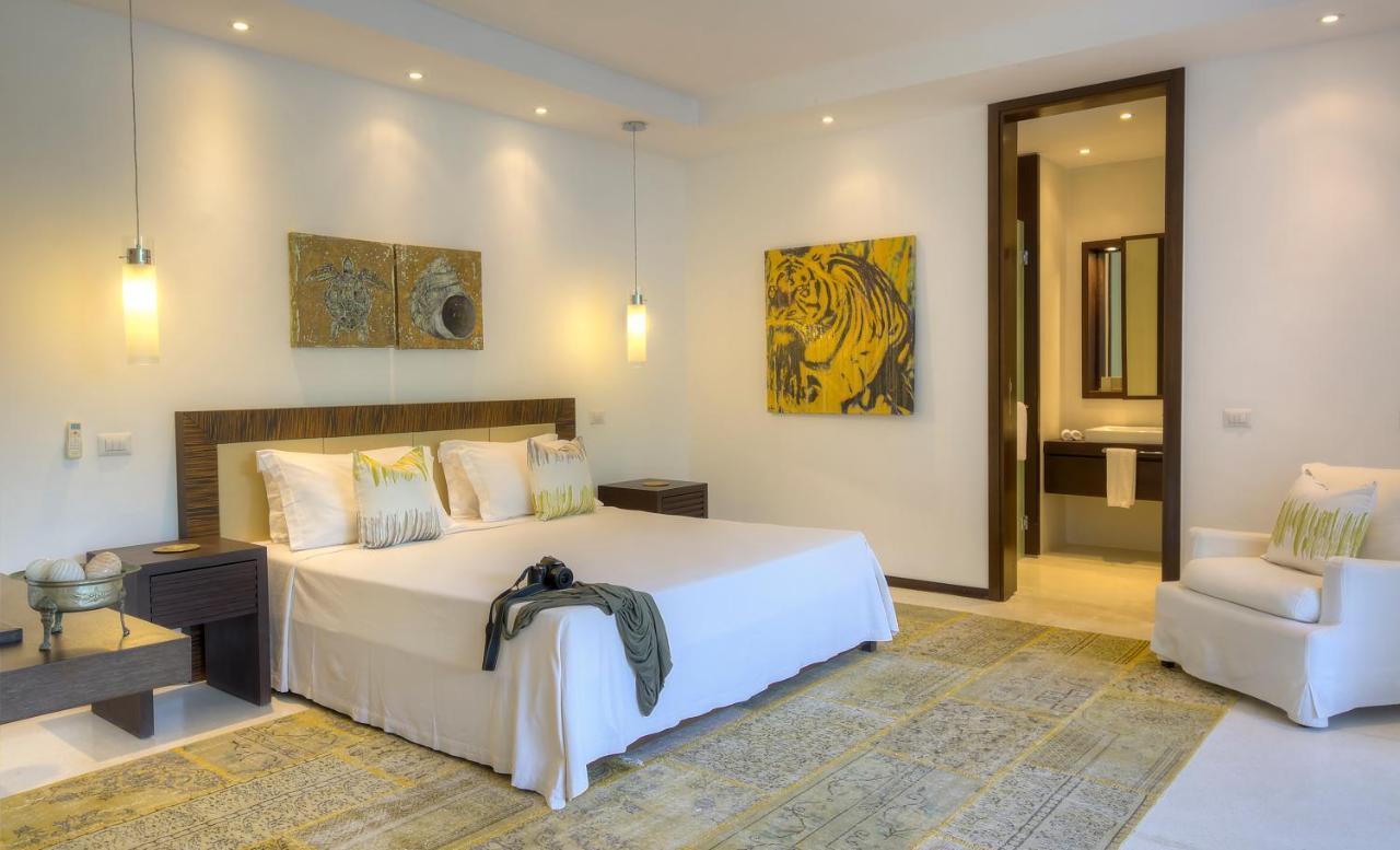 Billionaire Beach Front Apartments Malindi Esterno foto