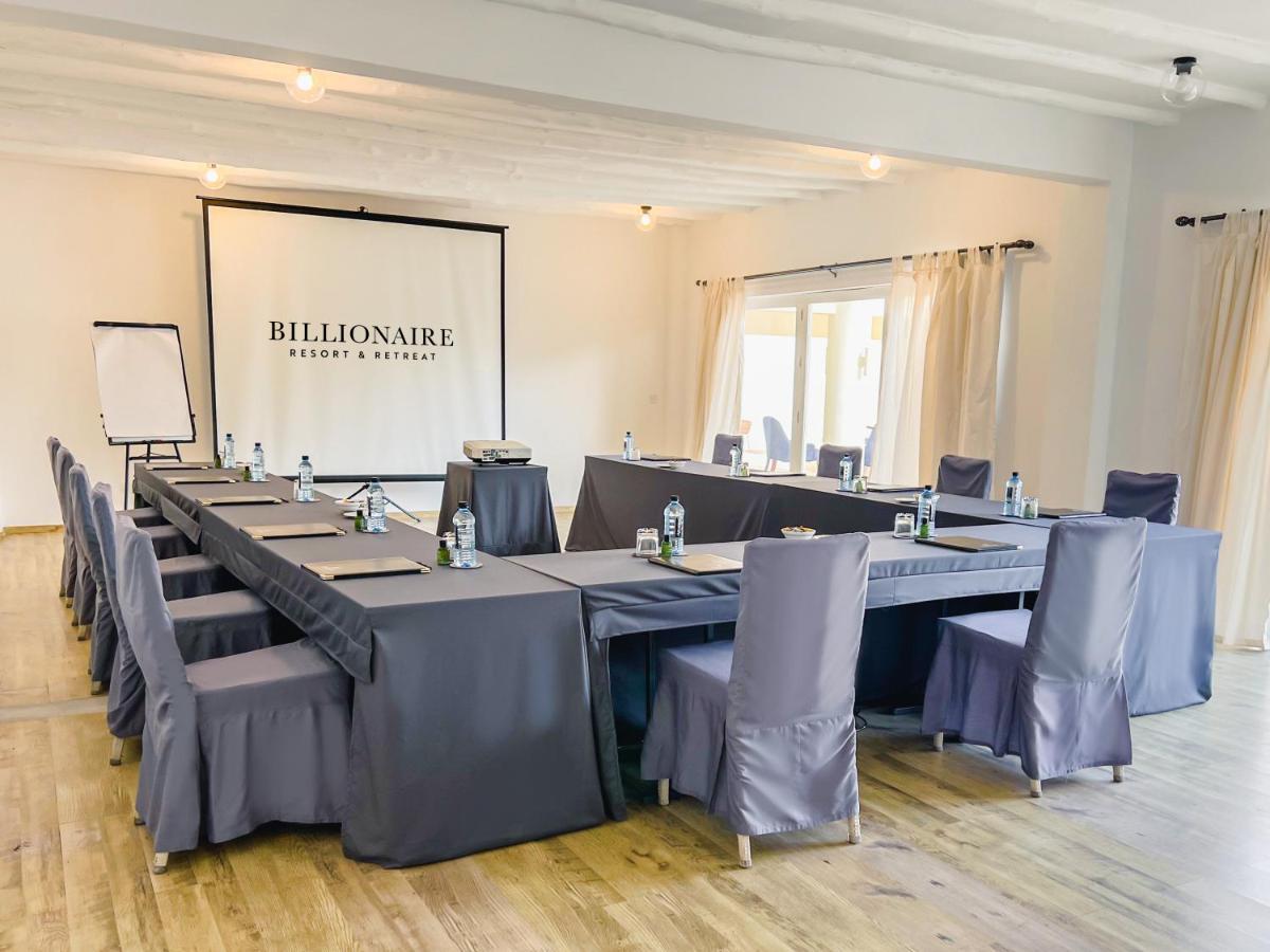Billionaire Beach Front Apartments Malindi Esterno foto
